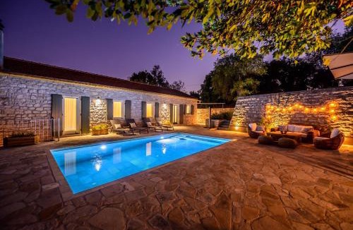 Rantatika Villa | Serenity Villa by PaxosRetreats