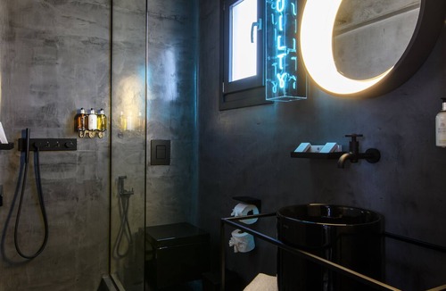 Mykonos Town Hotel | She Mykonos Boutique Hotel