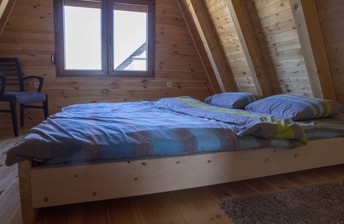 Tepacko Polje House | Sheltered Tre Case Cottages