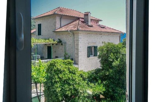 Lepetane Apartment | Sidro