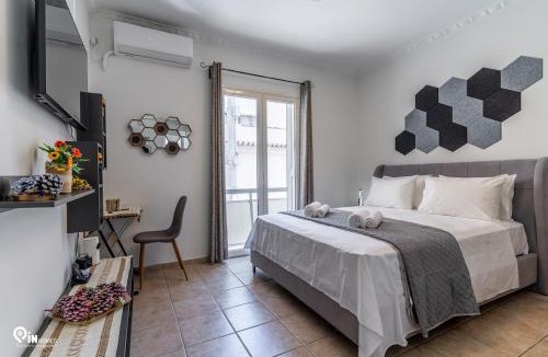 Kolokinthou Apartment | Simple and Comfy - Modern Urban Escape in Egaleo-Athens