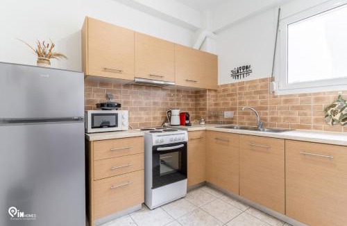 Kolokinthou Apartment | Simple and Comfy - Modern Urban Escape in Egaleo-Athens