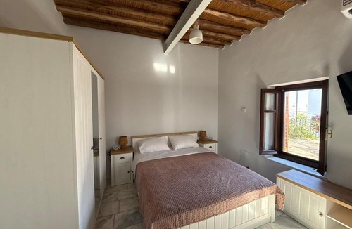 Skiros Apartment | Simple Greece Skyros- Άνετη διαμονή εντός του παραδοσιακού οικισμού 56τμ