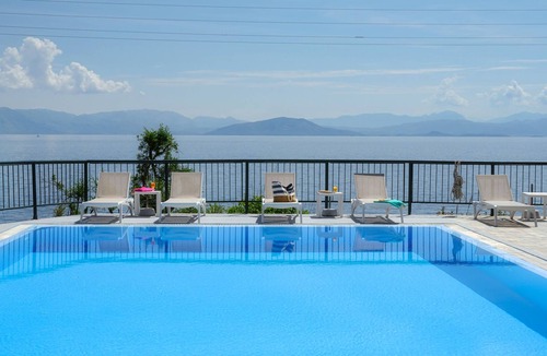Benitses Hotel | Siora Leni Hotel