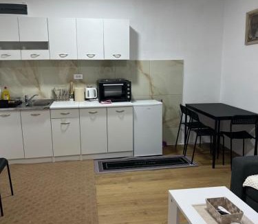 Karuc Apartment | Skadar Lake Stone House