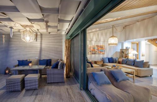 Vassiliki Apartment | SKAI Two Floor Apartment
