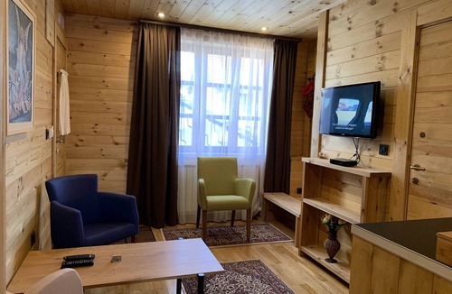 Kolasin Ski Chalet | Ski Suite in Chalet Kolasin