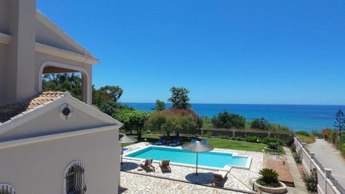 Agios Matthaios House | Skidi Beach house