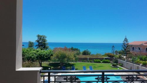 Agios Matthaios House | Skidi Beach house
