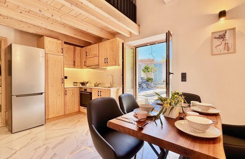 Roda Apartment | Skouna 1 Luxury Suite