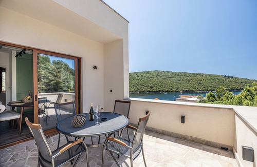 Glavaticici Apartment | Skyline Residence 3