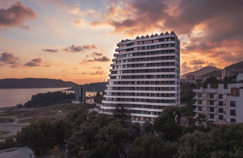 Becici Apartment | Skyline Resort