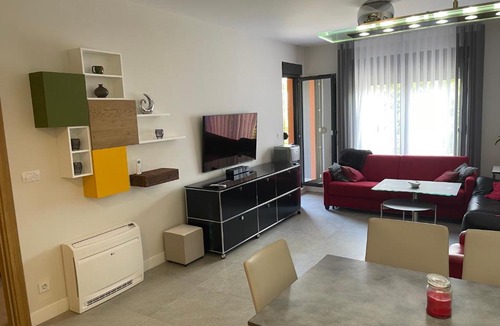 Tomicici Apartment | Slava Apartman