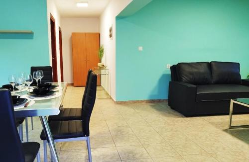 Agia Apartment | SleepiLi