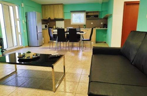 Agia Apartment | SleepiLi