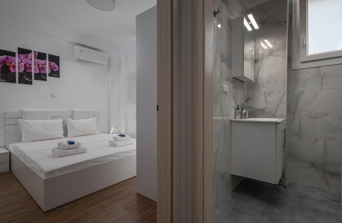 Decentralized Administration of Macedonia and Thrace Apartment | SLV Nefeli Apartment