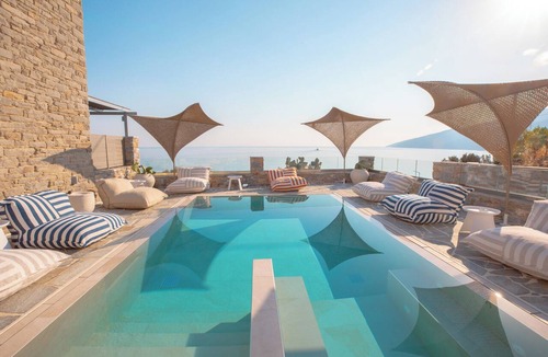 Evdilos Apartment | Sofrano Luxury Apartments