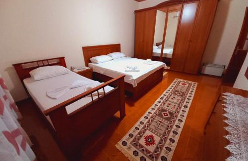 Gjirokaster House | Sokolli Guest House