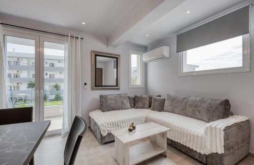 Ipsos Apartment | Solazur House - Sea View Stay by Ipsos Beach