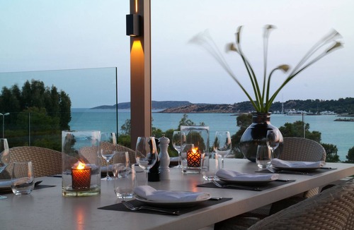Vouliagmeni Hotel | Somewhere Boutique Hotel Vouliagmeni