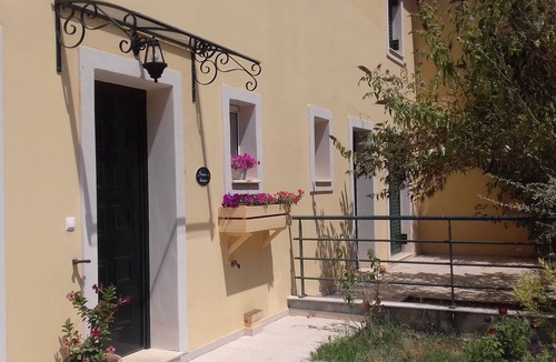 Corfu Town House | Sonia's cosy house on Kompitsi Hill