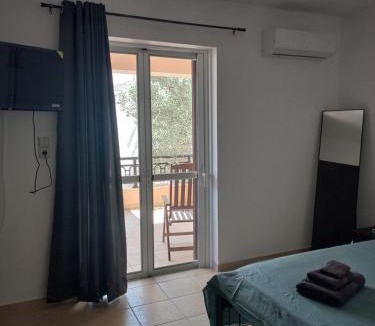 Monemvasia Apartment | Sophie's Sunny Spot 5