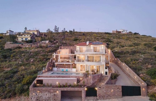 Kontos House | Spacious 7BR Villa Pool & Sea View