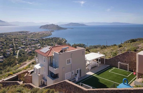 Kontos House | Spacious 7BR Villa Pool & Sea View