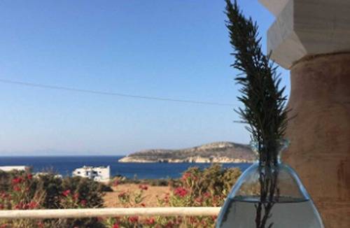 Antiparos Villa | Spacious Antiparos Apartment | 2 Bedrooms | Apt Malachor | Stunning SeaView