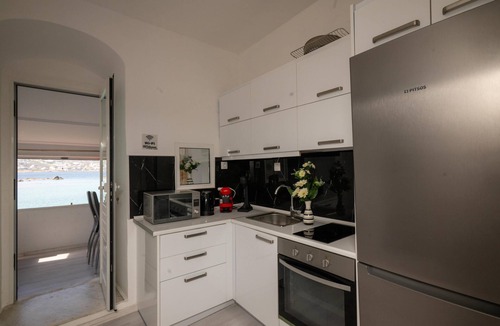 Mykonos Town Apartment | Spacious Apartment in Little Venice Mykonos by MPS