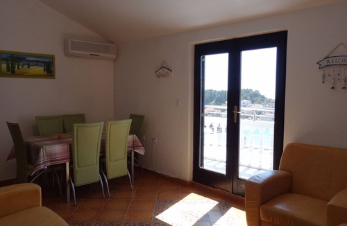 Przno Apartment | Spacious Apartment with Sea Views and Mountain Views