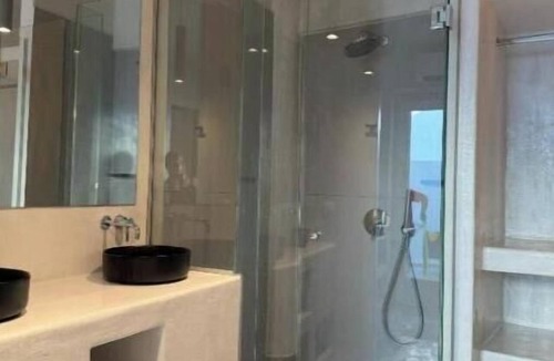 Naousa Hotel | Spacious Deluxe Double Room in the Heart of Naousa