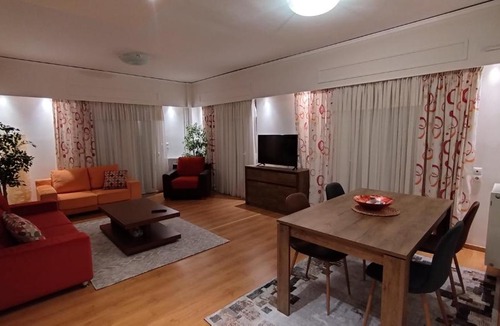 Khalandrion Apartment | Spacious flat ideal for families