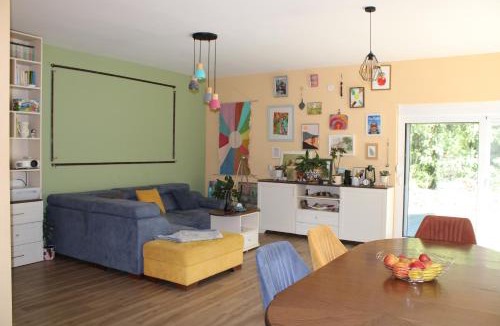 Mokrine Apartment | Spacious Holiday Home - Serene Village Near The Coast