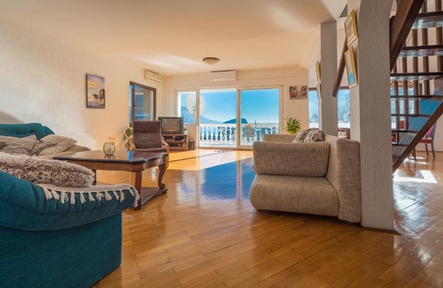 Babin do Apartment | Spacious penthouse with spectacular sea view