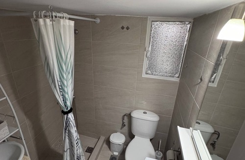 Zografos Apartment | Spacious sunny apartment