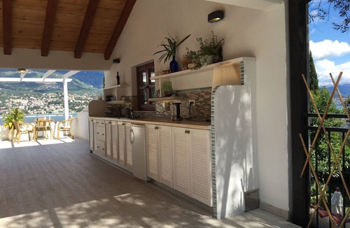 Igalo Villa | Spacious two story accommodation in a beautiful villa with sea & mountain views
