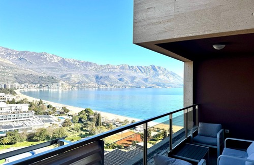 Boreti Apartment | Spectacular sea view 2-bedroom apartment in adorable Budva!