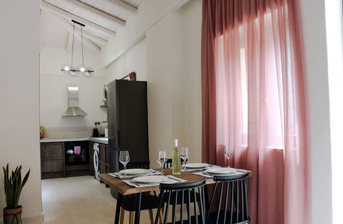Agni Villa | Spectacular two-bedroom villa near Agni beach