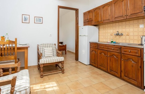 Agios Stefanos Apartment | Spiros - One Bedroom Apartment, Sleeps 2