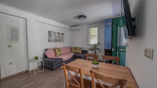 Lazarata Apartment | Spyros Stone Apartment