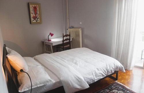Komotini Apartment | Square