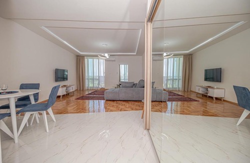 Bar Apartment | Stan / apartman BLYSKY