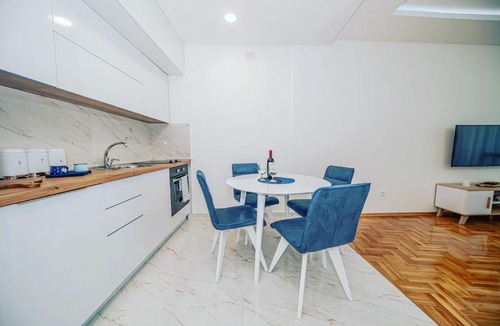 Bar Apartment | Stan / apartman BLYSKY