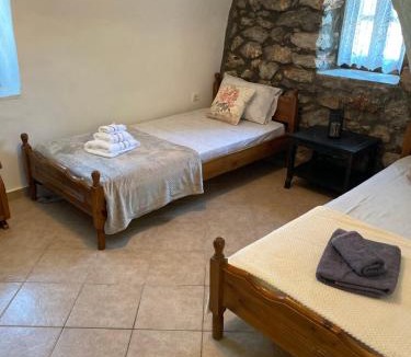 Pagkia House | Stavri stone house