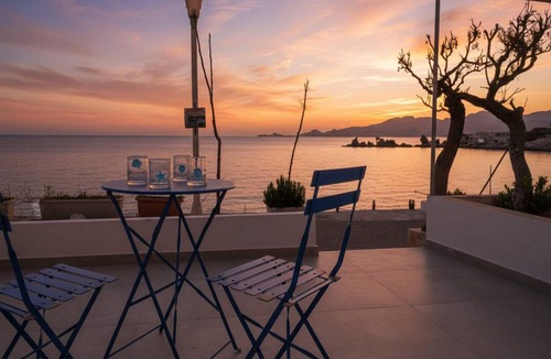 Haraki Apartment | Stay in Charaki Facing the Sea