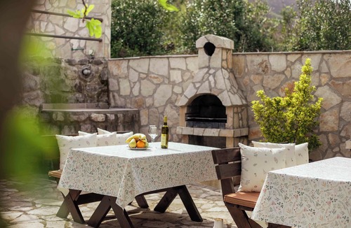 Donji Stoliv Apartment | Step to Kotor bay Stoliv
