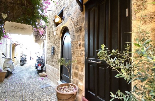 Rhodes Old Town Apartment | Stone Cave Suite