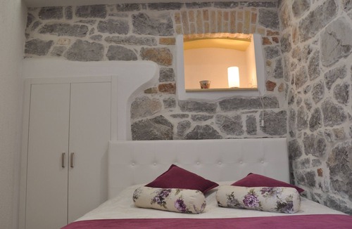 Skaljari Apartment | Stone house apartment in the heart of Kotor