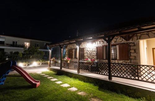 Polichrono House | Stone House Dimitra
